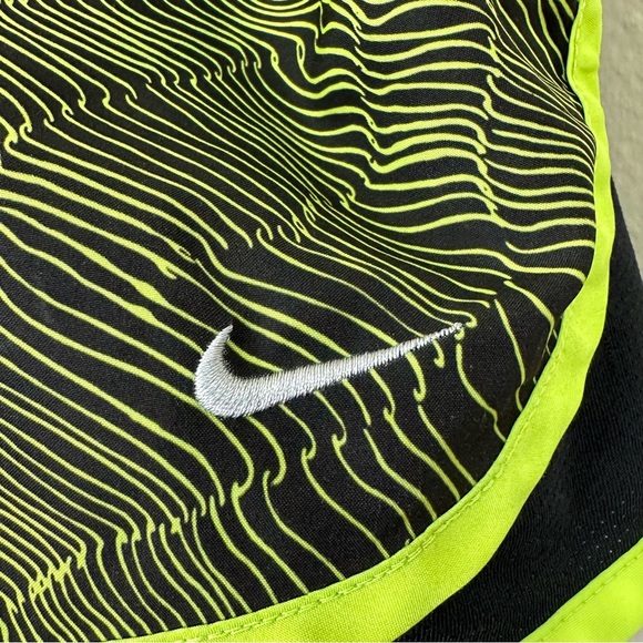 NIKE Women's DRI-FIT Dry Tempo Running Short - Volt Black - Medium - Picture 4 of 15